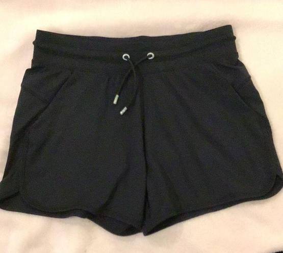 All In Motion Women’s Shorts Size XL New