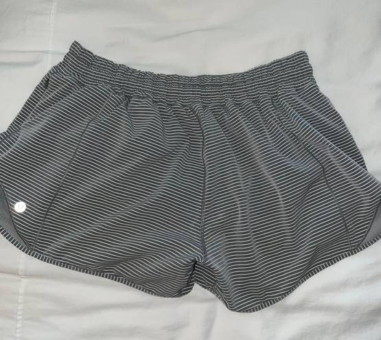 Lululemon Hotty Hot Shorts 4”