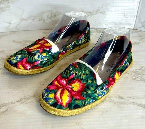 American Eagle  floral colorful ladies flats slip on shoes size 9