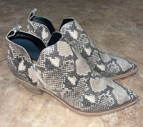 Dolce Vitaa Dolce Vita Snakeskin Booties 