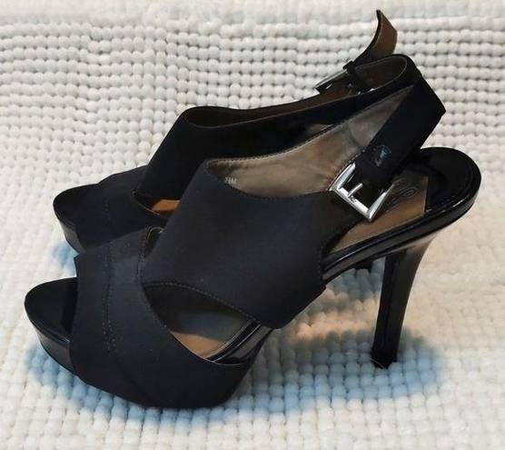 Krass&co Woman's 9 &  Platform Heels Size 7.5