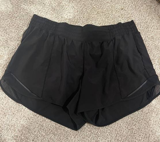 Lululemon Hotty Hot Shorts 4”