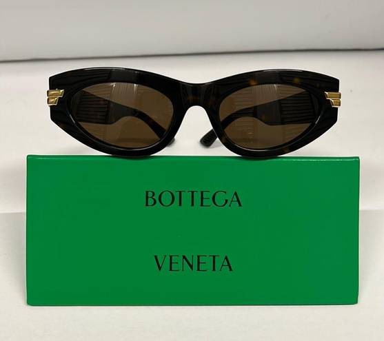 Bottega Veneta NWOT  Sunglasses