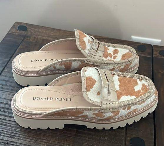 Donald Pliner NWOT  Loafer Mule with Memory Foam Size 8