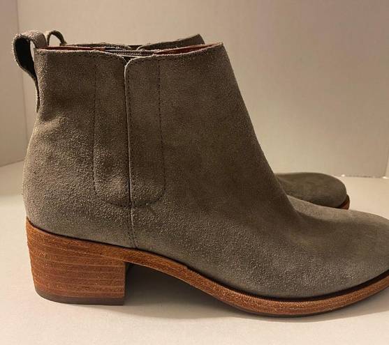 Kork-Ease  Mindo Grey Suede Leather Pull On Ankle Booties NWOT- 7M