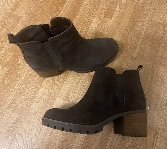 Franco Fortini Suede Booties