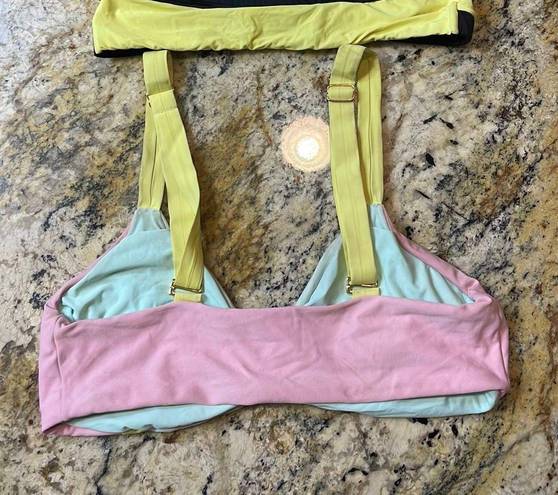 PilyQ bikini top. Sz Medium