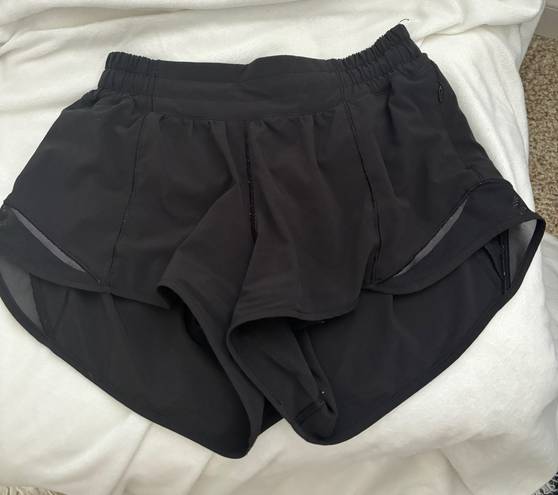 Lululemon Hotty Hot Low-Rise Lined Shorts 2.5