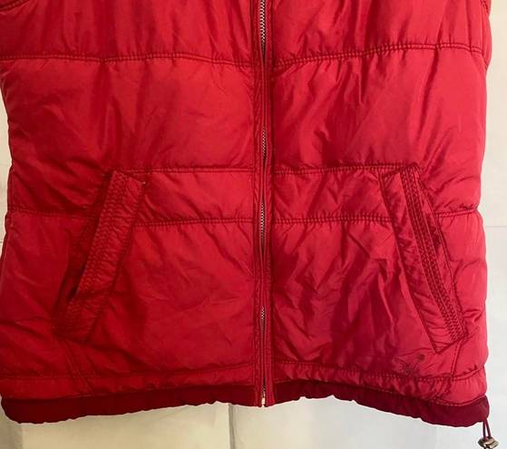 American Eagle puffer vest, Dark rose pink color.