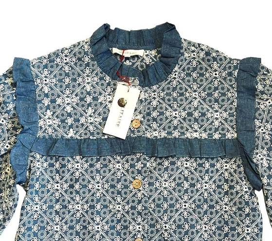 Solitaire  Women’s Sz L NEW Denim Floral Ruffle Eyelet Lace Cropped Shirt Jacket