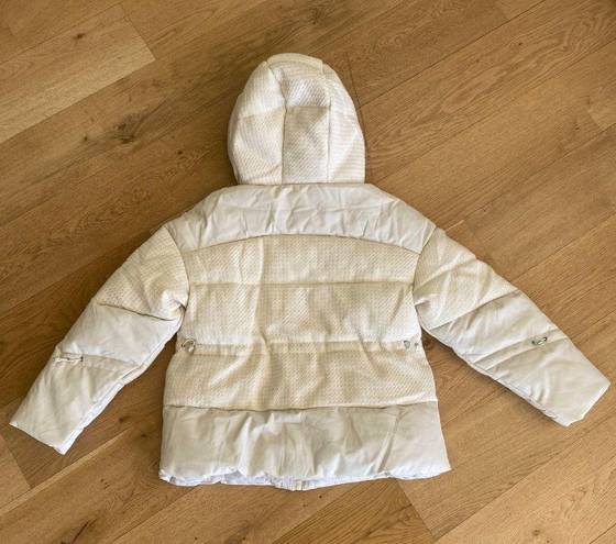 Guess  Lea Padded Jacket in Cream White