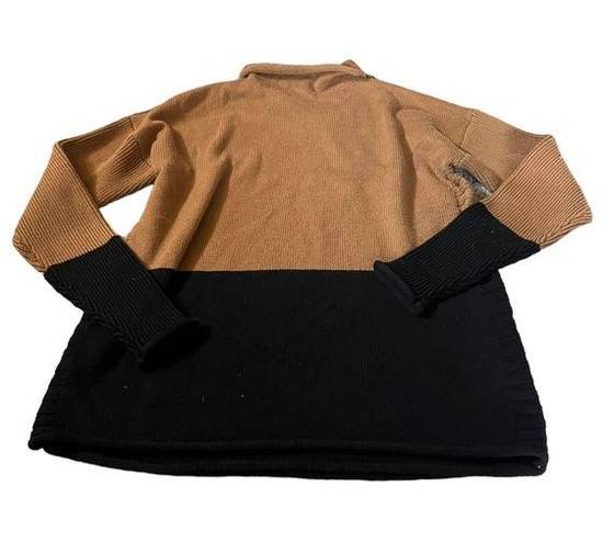 Tahari  Turtle Neck Long Sleeve Color-blocked Sweater Size Small Beige & Black