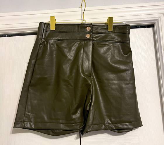 Hope's NWT Shop  Leather Texture Olive Shorts 