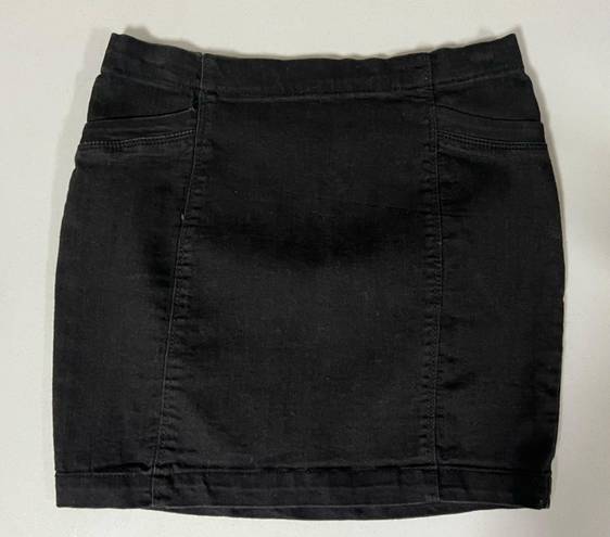 Berksha Bershka Black Solid Bodycon Stretch Denim Jean Mini Skirt Size M 🖤