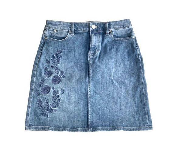 Talbots Petite Embroidered Floral Detail A-Line Medium Wash Denim Jean Skirt