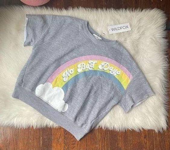 Wildfox  Rainbow Sweatshirt Top Size Medium NWT Short Sleevd