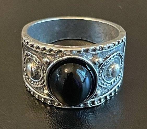 Onyx Vintage black  antique silver plated ring size 6.5
