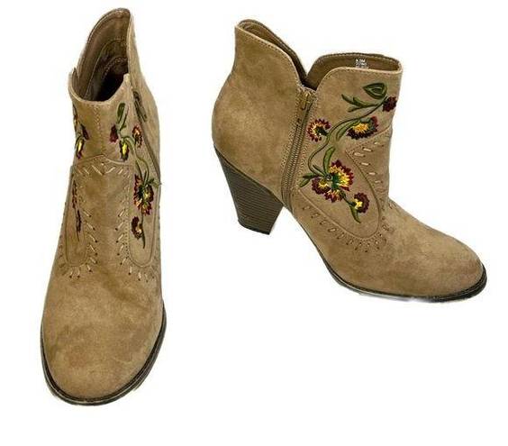 MIA  Melrose Floral Embroidered Ankle Boots Sz 8.5 Western Southwestern