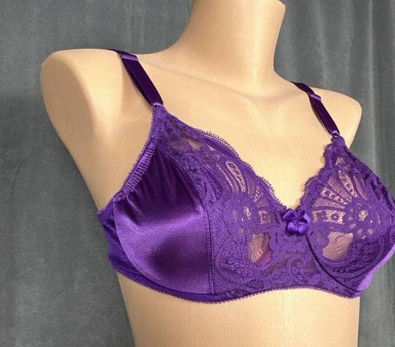 Second Skin Vintage Lilyette Bra 34C  Satin Sheer Lace Purple Unlined 878 USA