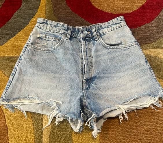 ZARA Acid Wash Light Wash High Waisted Frayed Denim Jean Shorts Women’s Size 4