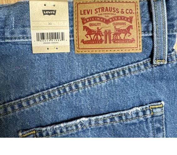 Levi’s New Levi's High-Waisted Mom Shorts Size 30 Medium Wash