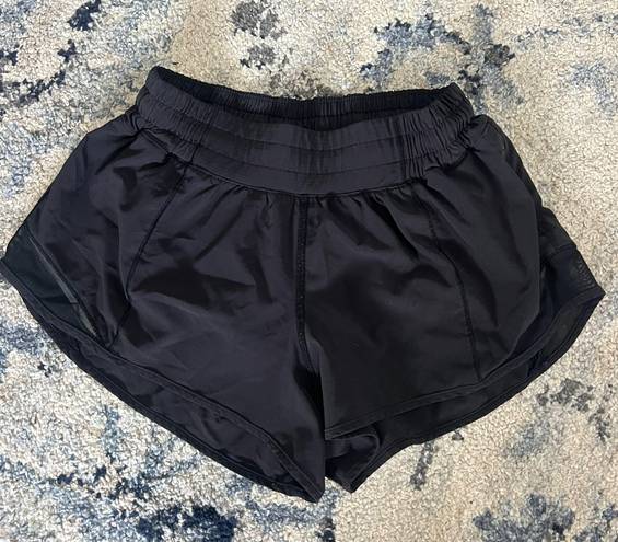 Lululemon Hotty Hot Short 2.5”