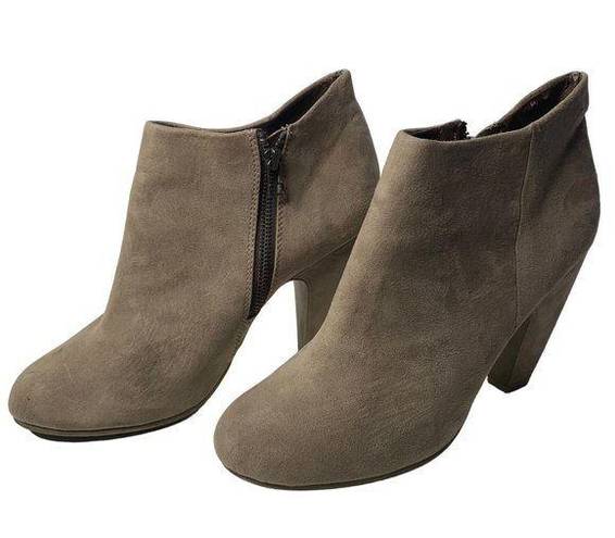 Candie's  Faux Suede Ankle Boots Booties 10 Taupe Side Zip Round Toe Block Heel