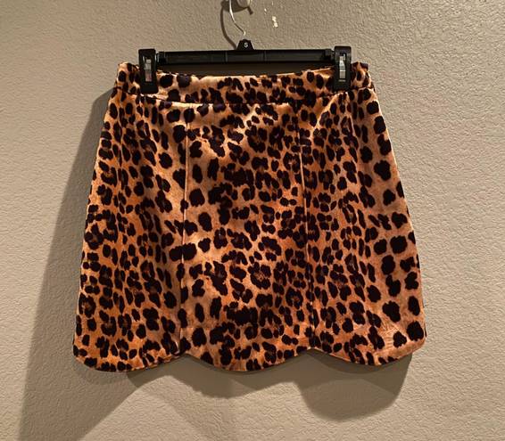 Main Strip Cheetah Mini Skirt