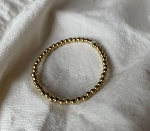 gold bracelet