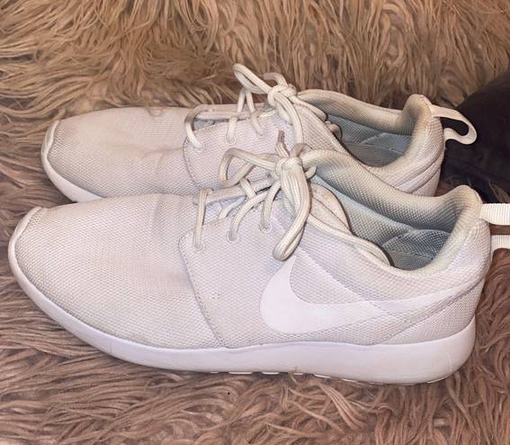 Nike Roshe Shoes