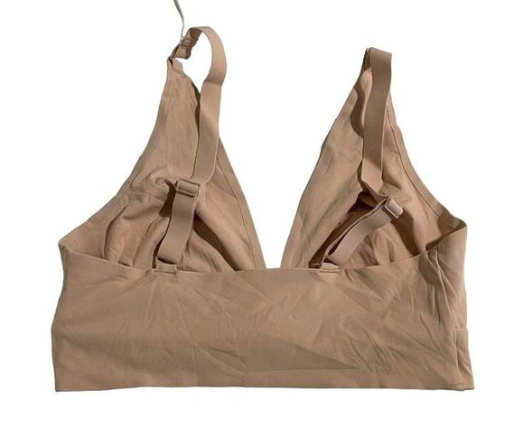 Everlane  The Invisible Bra Light Tan Medium