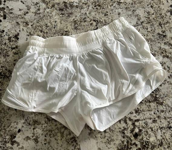 Lululemon Hotty Hot Short 2.5”