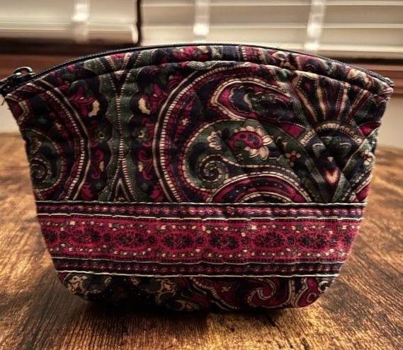 Vera Bradley  Medallion small makeup bag