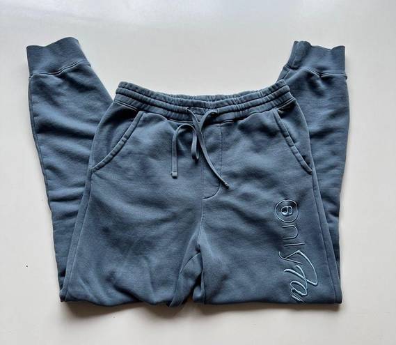 Only  Fans Sweatshirt and Sweatpants Set in Blueish Grey