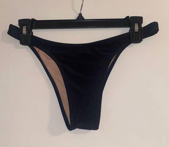 Alle  Black Bikini Bottoms