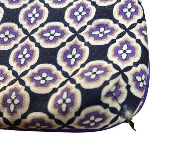 Vera Bradley  Women’s Purple Floral Print Zipper Closure Clutch Size Small