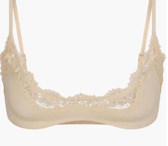 SKIMS Lace Bralette