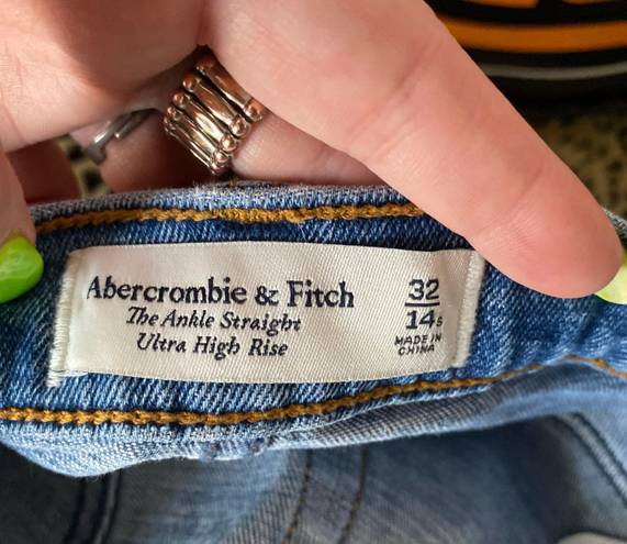 Abercrombie & Fitch Distressed Jeans