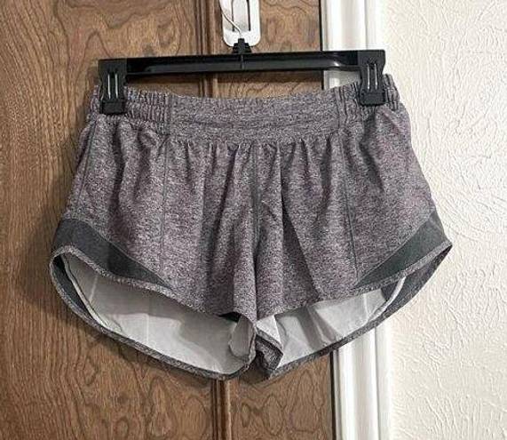 Lululemon  Hotty Hot Short II 2.5" Heather Lux Multi Black Gray Reflect Sz 6 EUC