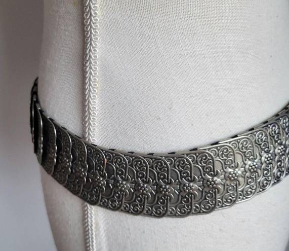 Vintage Y2K 90's Silver Metal Rhinestone Cowgirl Stretch Concho Belt One Size