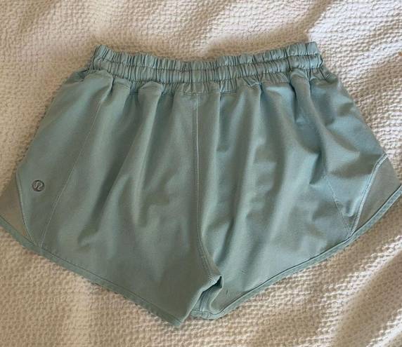 Lululemon Hotty Hot Short 2.5”