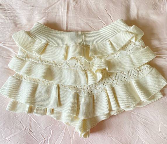 Edikted Lindsay Ruffle Knitted Shorts