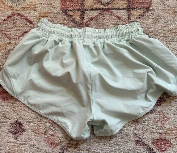 Lululemon Hotty Hot Short 2.5”