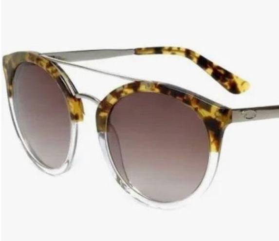 Oscar de la Renta sunglasses