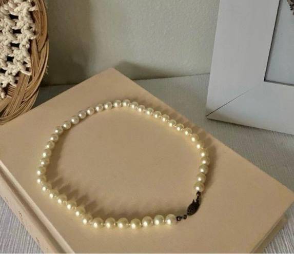 American Vintage Vintage “Sylvie” Pearl Hand Knotted Necklace Elegant Classic Style Minimal