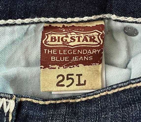 Big star NWT  1974 Brigette Slim Straight Size 25R Leg Stretch  Denim