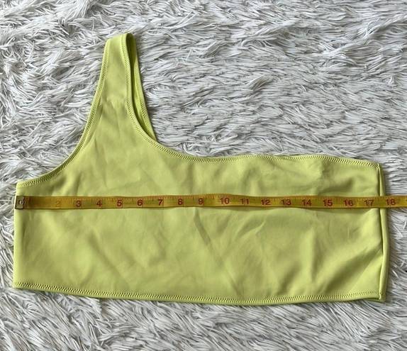 Good American  Women’s Scuba hot shoulder bikini top in key lime001 size 6