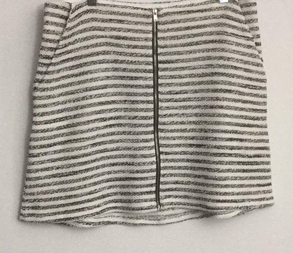 BCBGeneration NWT  Striped Tweed Zip Skirt B & W 10