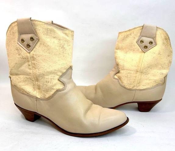 Dingo Vintage 1980’s  Cream Leather Slouchy Western Boots size 9.5 IOB