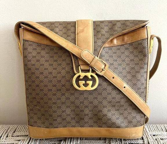 Gucci Vintage  Micro GG Sherry Line Leather Shoulder Bag